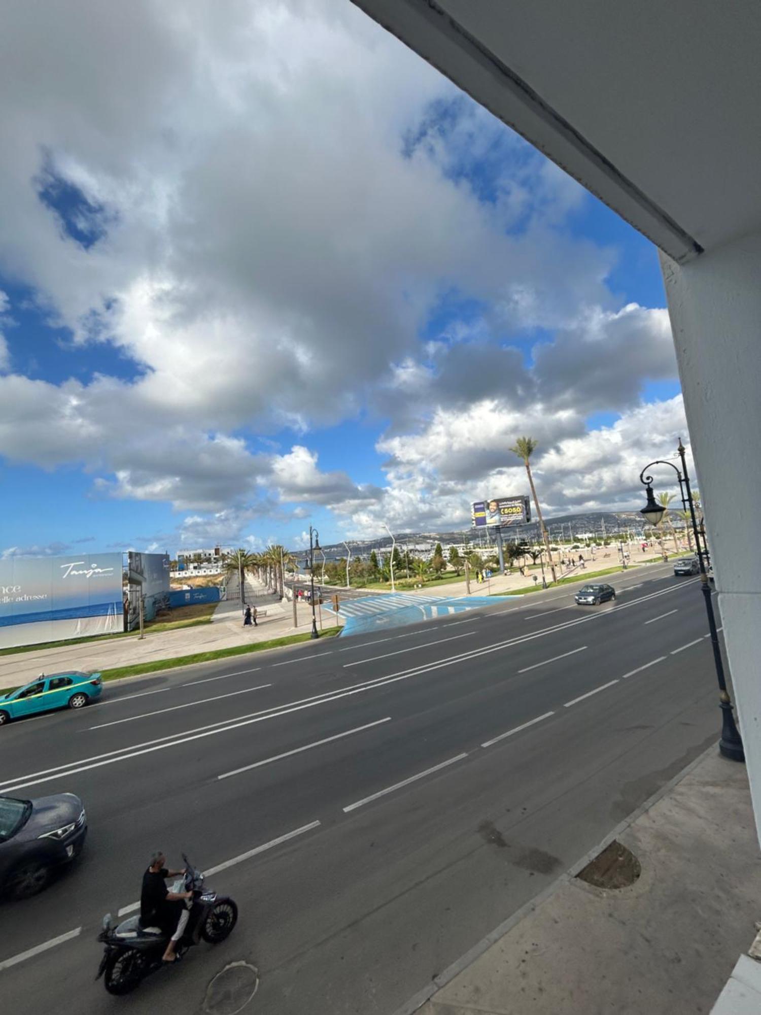 Splendide Studio Haut Standing En Face De La Marina Et A 200 M Du Port De Tanger - 1 Chambre Double Zewnętrze zdjęcie